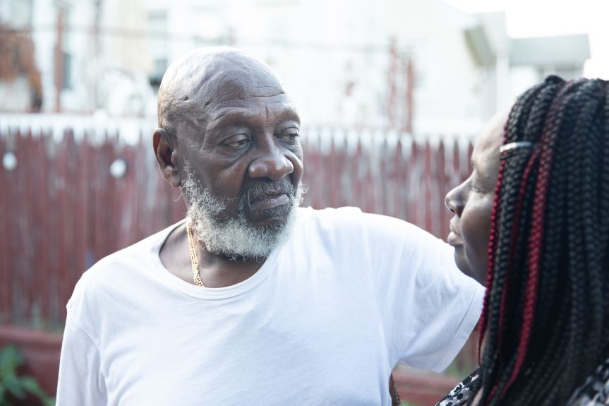 The Pros and Cons of Medicare Supplemental Insurance for Aging Loved&nbsp;Ones