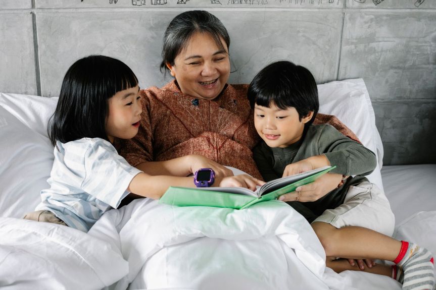Home Can Be the Destination Too: Summer Staycations for Aging Loved Ones and&nbsp;Caregivers